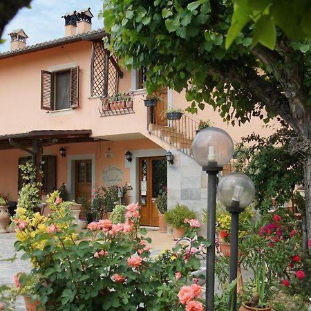Agriturismo L'Ulivo In Fiore Spoleto Exterior foto